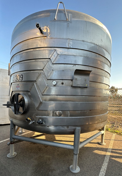 5,000 gallon stainless steel tank jacketed dished bottom
